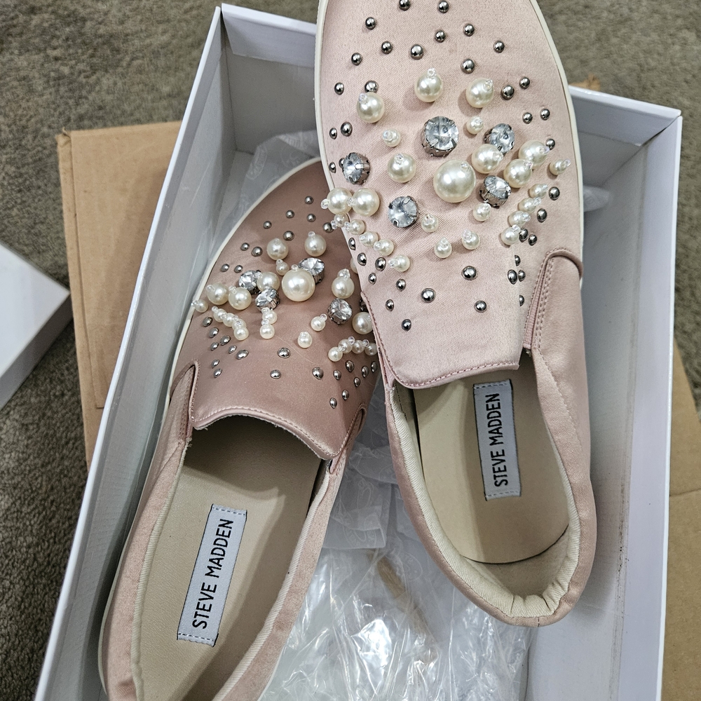 Steve Madden Pink Embellished Women's Shoes